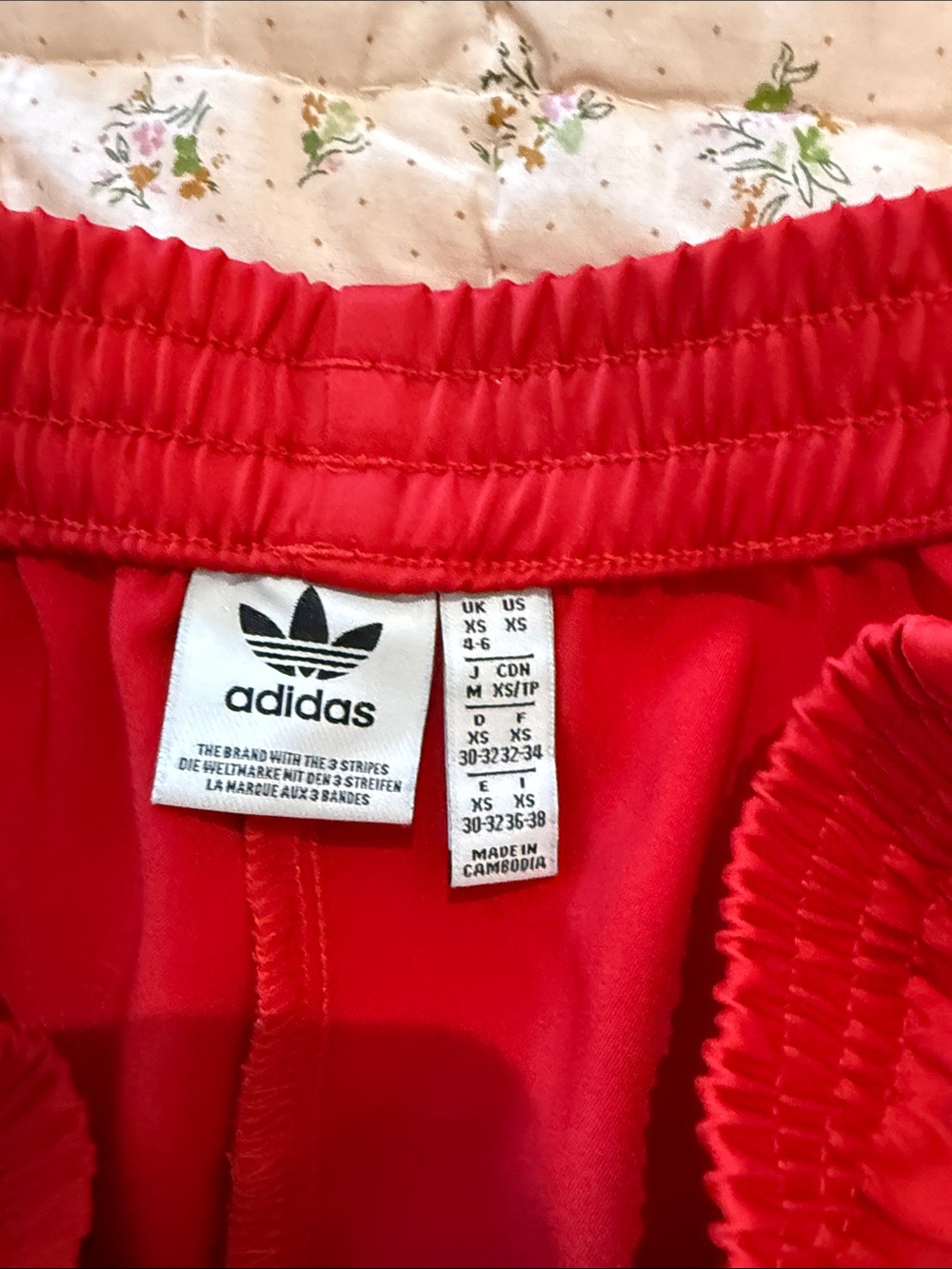 Adidas Red Shorts XS - Picture 3 of 4